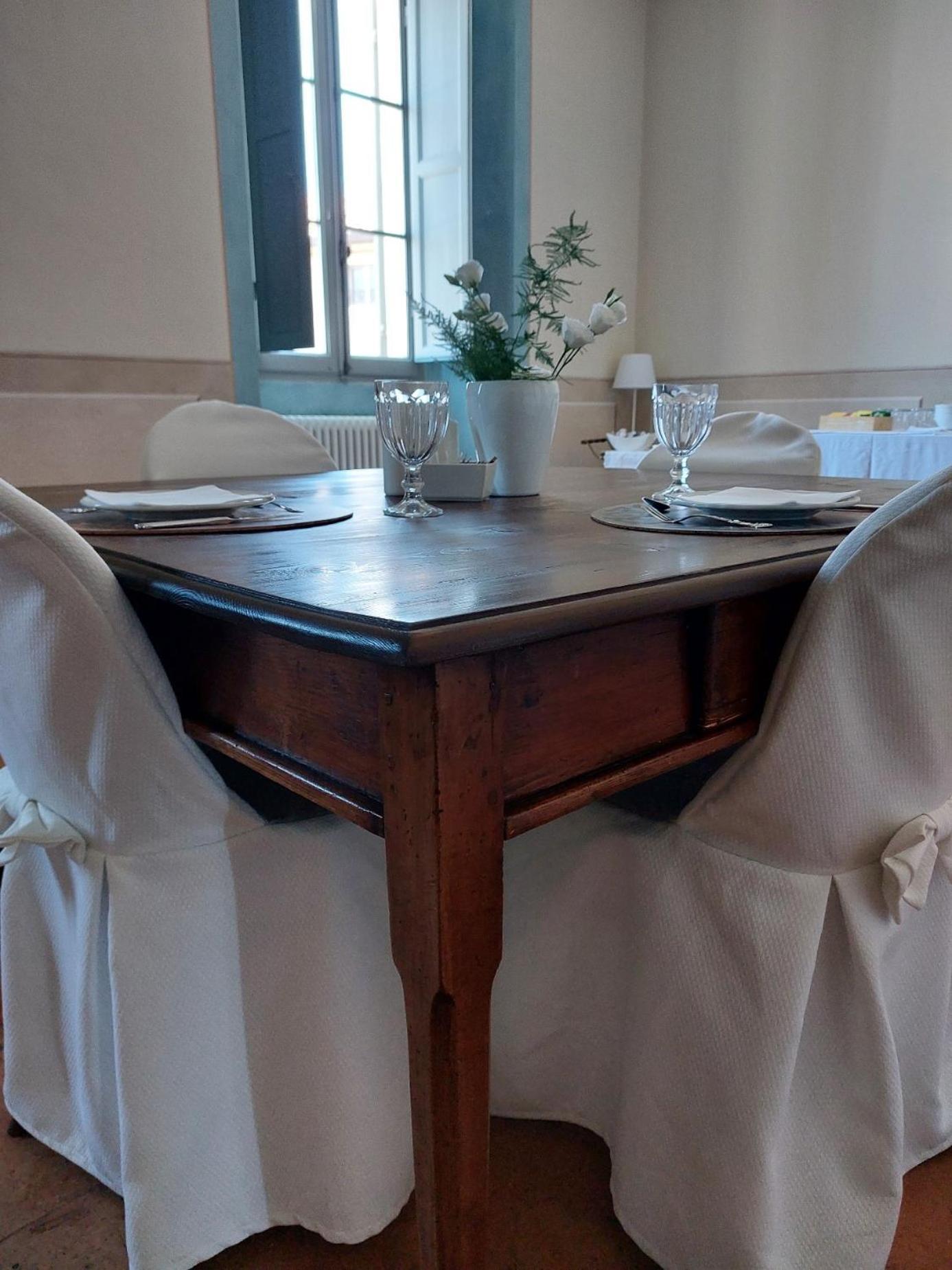B&B Palazzo Mattei Novafeltria Buitenkant foto